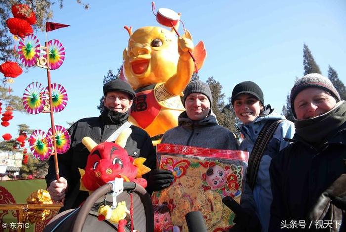 外国人评价中国春节 外国人评价中国春节的视频