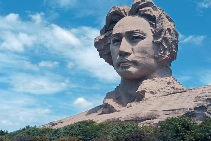 中国历史伟人雕像；中国历史名人雕像