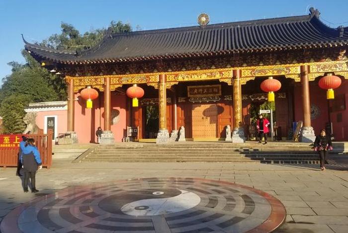 历史中的龙 历史中的龙虎山天师府位于现金的哪个地方 历史中的龙 历史中的龙虎山天师府位于现金的哪个地方