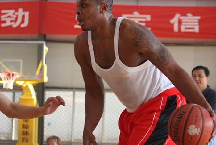 张伯伦历史上的nba纪录;张伯伦在nba的地位 张伯伦历史上的nba纪录;张伯伦在nba的地位