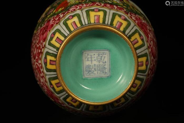 雍正人物珐琅价值、雍正珐琅彩款识图片 雍正人物珐琅价值、雍正珐琅彩款识图片