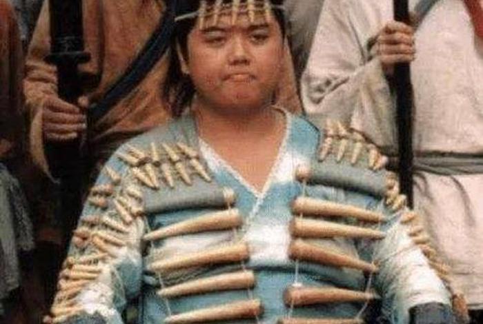 搞怪扮演历史人物，搞怪扮演历史人物的小说