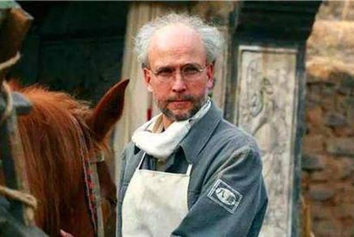 著名国际主义战士白求恩是哪国人,国际主义战士白求恩在中国抗战期间逝世于河北省 著名国际主义战士白求恩是哪国人,国际主义战士白求恩在中国抗战期间逝世于河北省