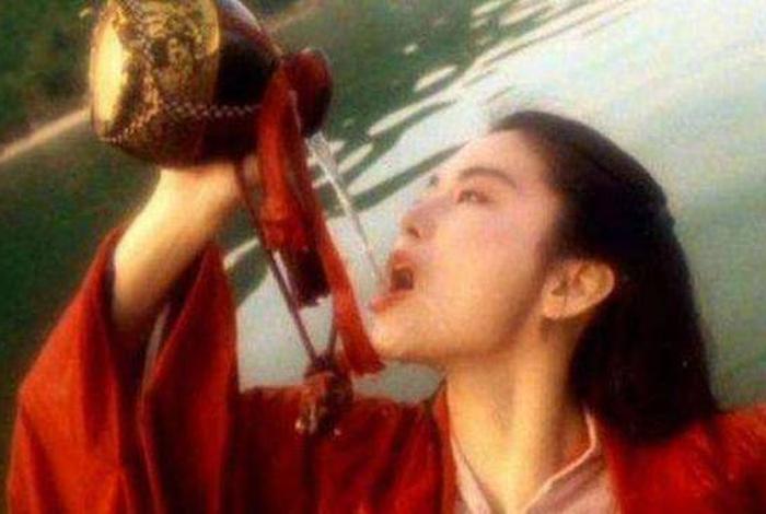 喝酒短命的历史人物、因为喝酒而死的古代名人 喝酒短命的历史人物、因为喝酒而死的古代名人