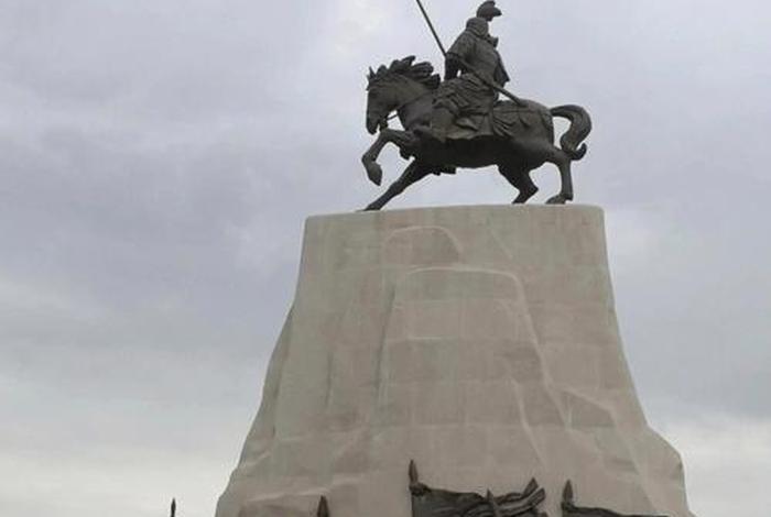 卫青霍去病是哪个朝代的(卫青霍去病发起什么战役) 卫青霍去病是哪个朝代的(卫青霍去病发起什么战役)