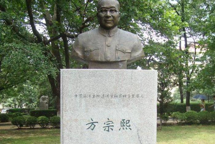 福建名人历史人物事迹（福建名人历史人物事迹夸他）