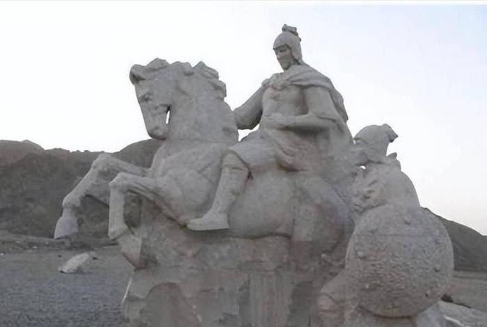 卫青霍去病在历史上武将中的地位;卫青霍去病谁的功劳大 卫青霍去病在历史上武将中的地位;卫青霍去病谁的功劳大