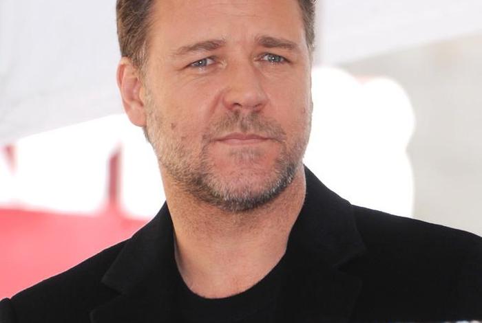 罗素·克劳人物简介、罗素.克劳 罗素·克劳人物简介、罗素.克劳