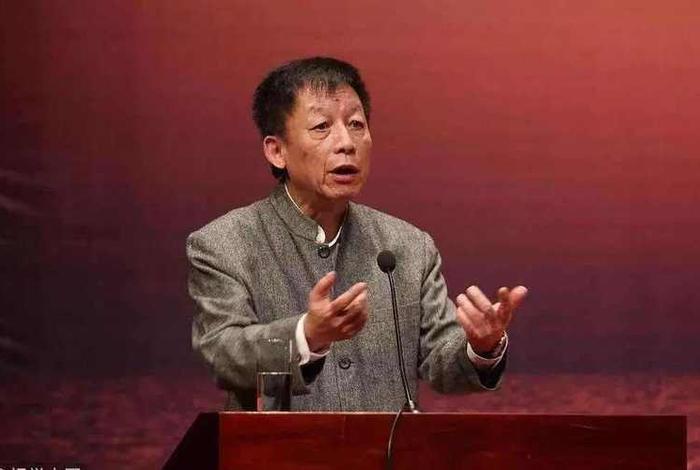 易中天搞笑演讲43分钟 易中天2019演讲全集 易中天搞笑演讲43分钟 易中天2019演讲全集