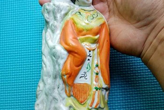 酒瓶的故事 酒瓶故事图片大全 酒瓶的故事 酒瓶故事图片大全