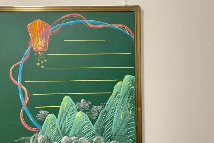 黑板报背景图片素材；黑板报背景图片素材无水印