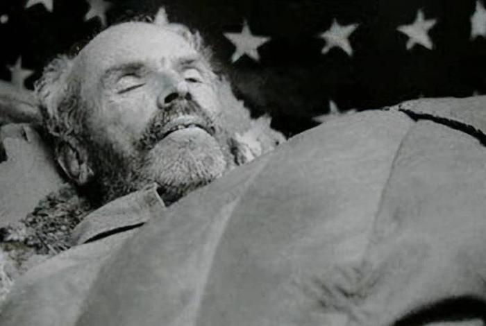 白求恩是哪国人生平简介,白求恩是哪个国家? 白求恩是哪国人生平简介,白求恩是哪个国家?