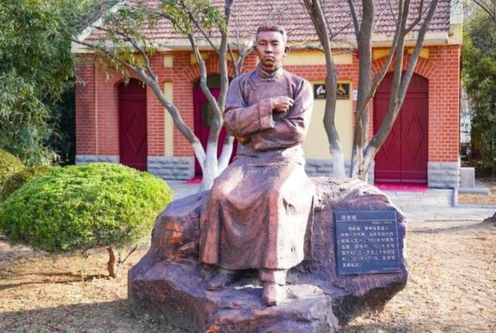 中国近代史上贵州地区的名人故事、贵州的名人有哪些近代