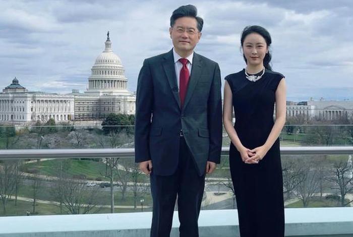 凤凰卫视人物故事(凤凰卫视人员名单) 凤凰卫视人物故事(凤凰卫视人员名单)