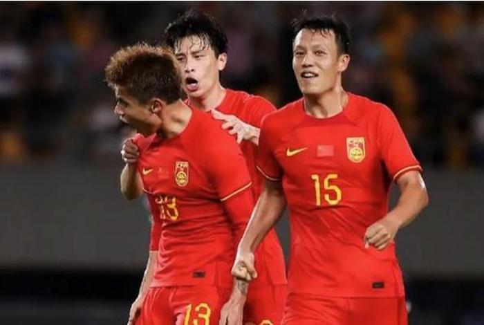 中国欧冠第一人 - 欧冠中国球员第一球