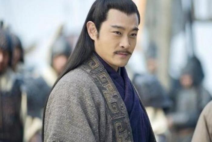 历史上的周瑜是什么样的人;真实历史中的周瑜 历史上的周瑜是什么样的人;真实历史中的周瑜