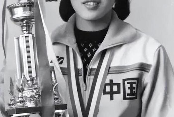 郎平算中国历史人物吗英文怎么说 - 郎平是中国国籍还是美国国籍 郎平算中国历史人物吗英文怎么说 - 郎平是中国国籍还是美国国籍