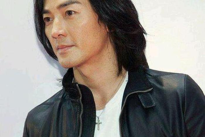 头扁的很的历史人物(扁头的名人) 头扁的很的历史人物(扁头的名人)