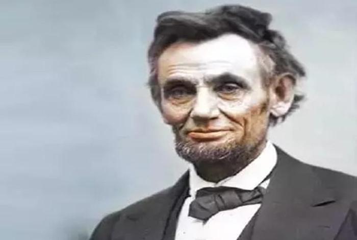 林肯一样的人(林肯一样的人物红星照耀中国) 林肯一样的人(林肯一样的人物红星照耀中国)