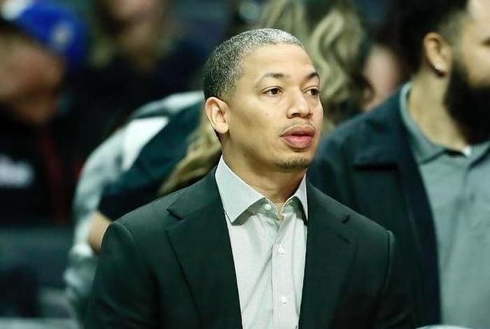 历史泰伦卢,泰伦卢什么时候退役的 历史泰伦卢,泰伦卢什么时候退役的