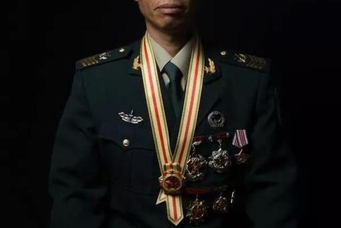 爱岗敬业的老师作文(爱岗敬业的老师作文优秀) 爱岗敬业的老师作文(爱岗敬业的老师作文优秀)