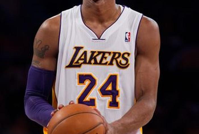 科比相当于足球界的谁,科比是什么级别的球员 科比相当于足球界的谁,科比是什么级别的球员