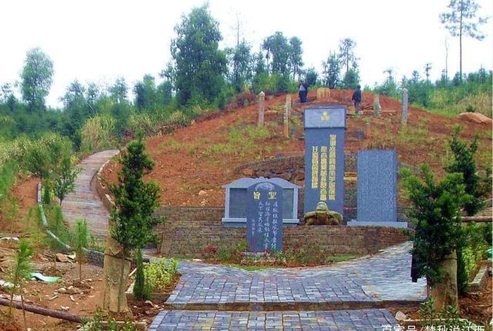 哪个名人的墓没有发现,历史人物谁的墓没有找到 哪个名人的墓没有发现,历史人物谁的墓没有找到