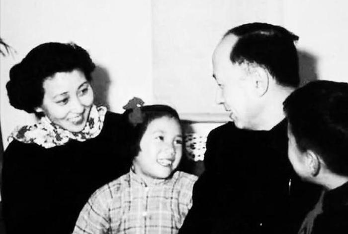 蒋英领奖感动中国视频 - 蒋英领奖感动中国视频播放 蒋英领奖感动中国视频 - 蒋英领奖感动中国视频播放