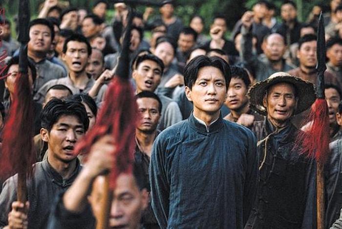 哪部电视讲述中国历史人物的事情,讲述历史人物的电视剧 哪部电视讲述中国历史人物的事情,讲述历史人物的电视剧