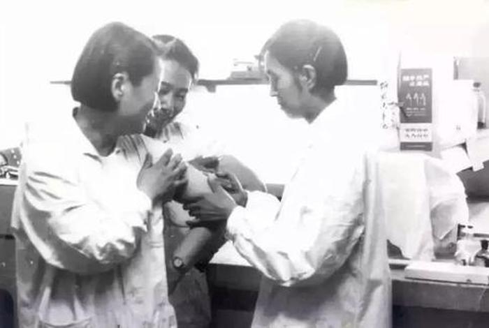 屠呦呦算中国历史人物吗知乎;屠呦呦是中国人么 屠呦呦算中国历史人物吗知乎;屠呦呦是中国人么