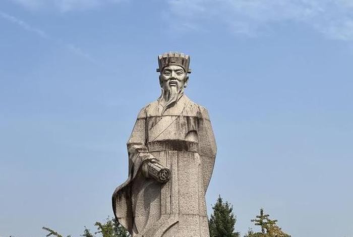 历史名人范蠡,历史名人范蠡雕像在哪 历史名人范蠡,历史名人范蠡雕像在哪