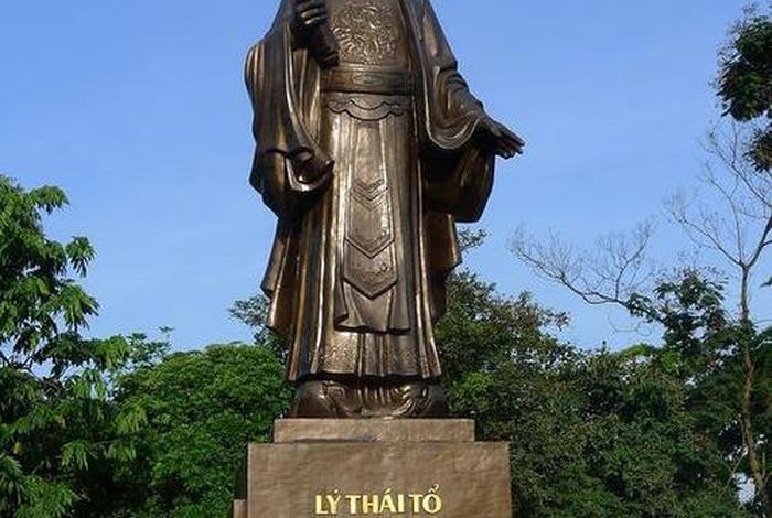 越南十大历史人物(越南古代名人) 越南十大历史人物(越南古代名人)