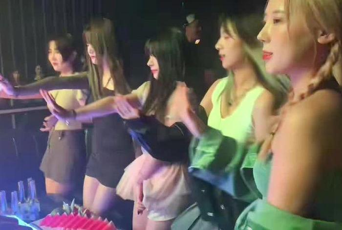 中国民间蹦迪牛人 中国民间蹦迪牛人视频 中国民间蹦迪牛人 中国民间蹦迪牛人视频