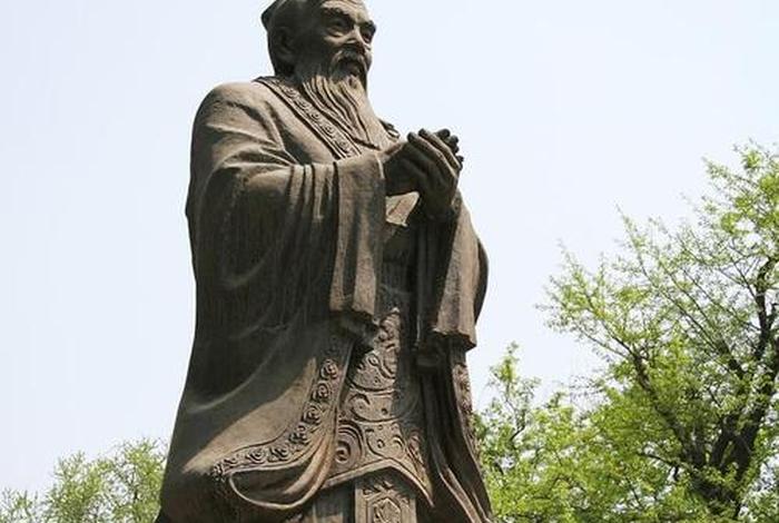 孔子是历史上哪个时期的人，孔子属于哪个时期的人