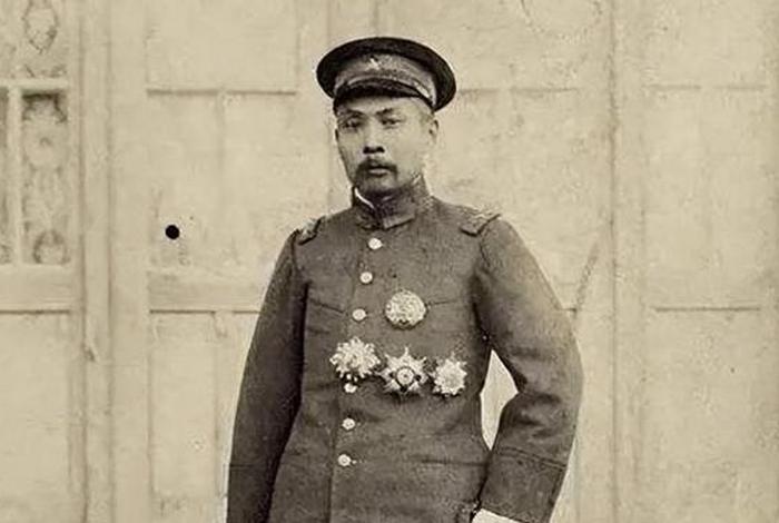 中国历史戴笠为什么被杀害、戴笠是被谁杀的 中国历史戴笠为什么被杀害、戴笠是被谁杀的