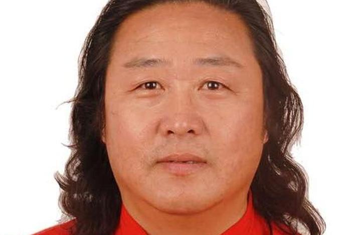 闫俊海泥塑肖像完整视频 闫俊文简介 闫俊海泥塑肖像完整视频 闫俊文简介