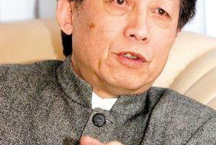 易中天的事迹 易中天逝世 易中天的事迹 易中天逝世