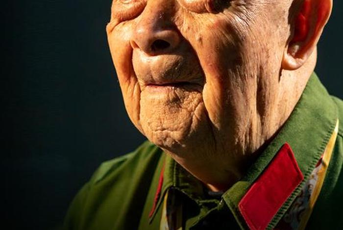 关于历史人物的海报怎么做 历史名人海报 关于历史人物的海报怎么做 历史名人海报