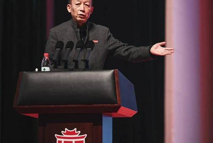 易中天我的历史观演讲文本(易中天演讲历史的底牌) 易中天我的历史观演讲文本(易中天演讲历史的底牌)