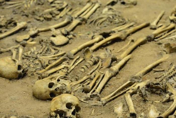 历史人物的遗骸;历史人物尸骨 历史人物的遗骸;历史人物尸骨