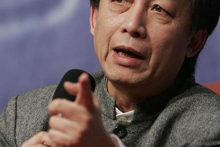 易中天是不是历史学家 - 易中天是历史专业吗 易中天是不是历史学家 - 易中天是历史专业吗