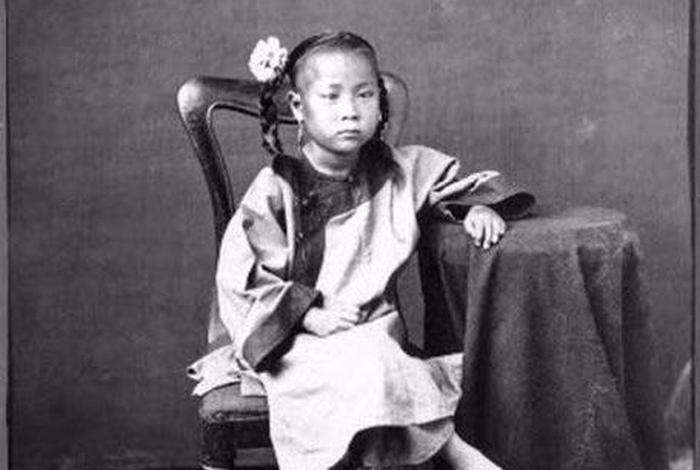 中国历史人物娇小的女性有哪些；中国历史人物娇小的女性有哪些人