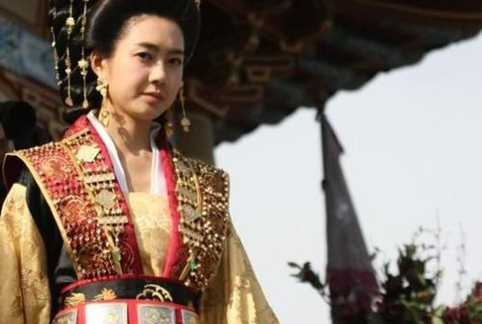 女生起历史人物花名、历史女性人物名字大全