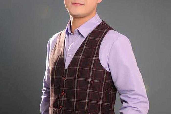 全国著名主持人大勇的照片;全国著名主持人大勇的照片简介 全国著名主持人大勇的照片;全国著名主持人大勇的照片简介