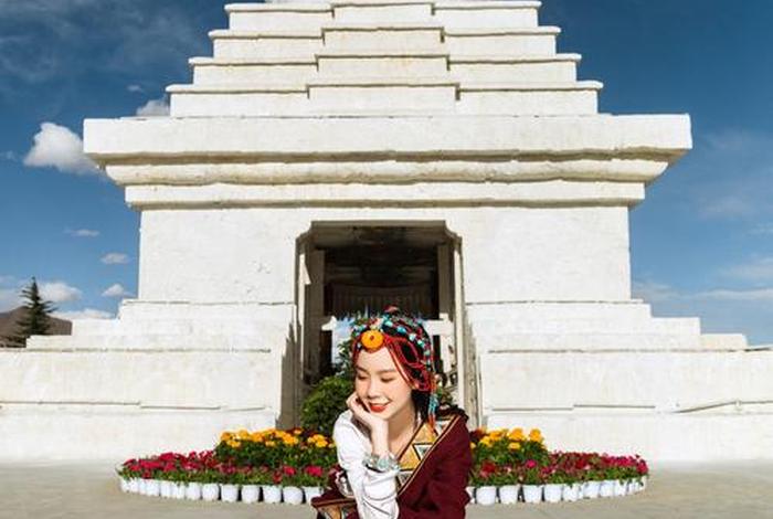 拉萨著名人物(拉萨人物美照) 拉萨著名人物(拉萨人物美照)