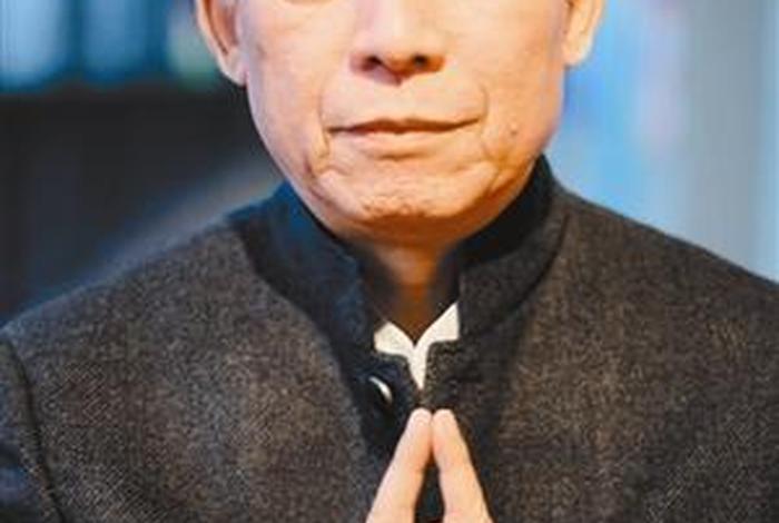 易中天是不是历史学家 - 易中天是历史专业吗 易中天是不是历史学家 - 易中天是历史专业吗