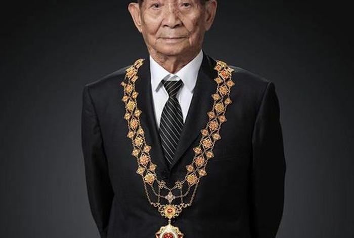 劳模人物事迹袁隆平300字 - 中国劳模人物事迹袁隆平 劳模人物事迹袁隆平300字 - 中国劳模人物事迹袁隆平