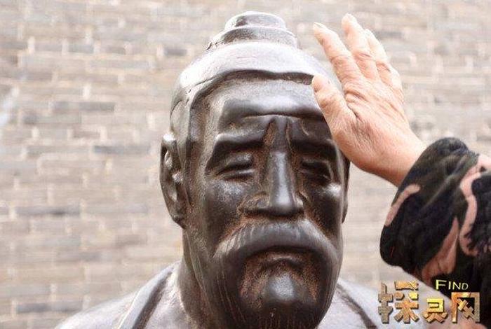 历史人物秦桧的读音是什么 历史人物秦桧的读音是什么呢