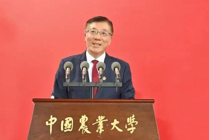 袁隆平算中国历史人物吗知乎、袁隆平算得上伟人吗