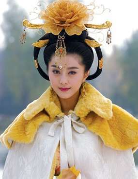 杨贵妃-杨贵妃怎么死的？历史上杨玉环究竟是怎么死的